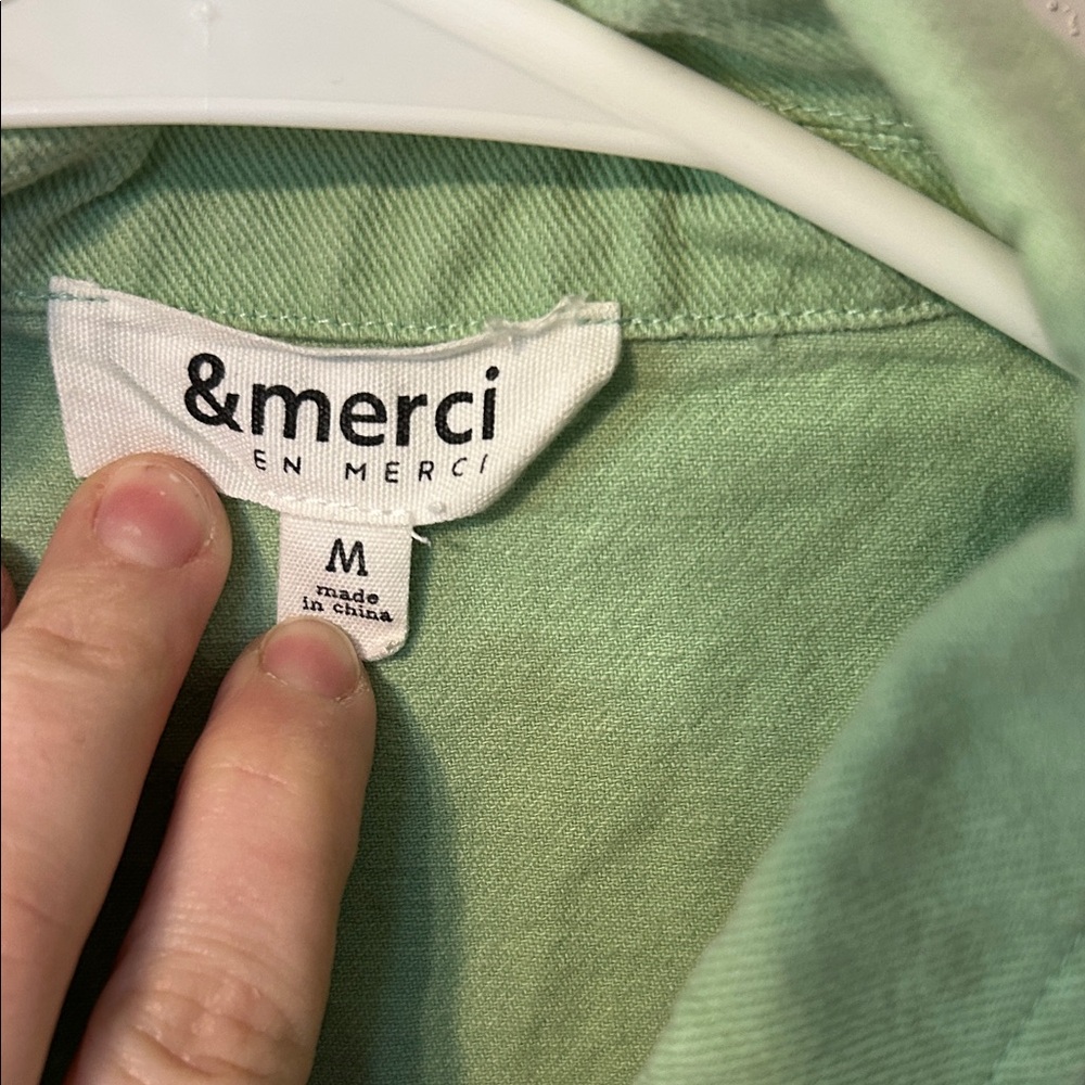 Green Sleeveless Button-Up Romper - Picture 2 of 3